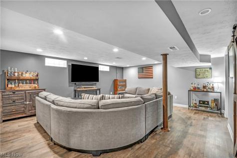 977 Lloyd Road Wickliffe OH 44092