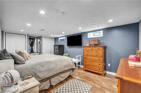 977 Lloyd Road Wickliffe OH 44092