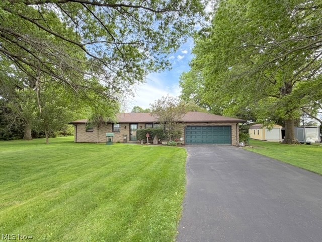 6092 East Avenue Extension SE Gnadenhutten OH 44629