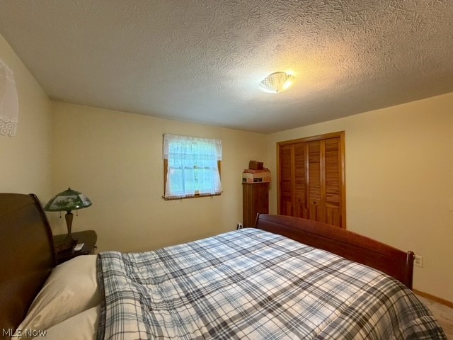 6092 East Avenue Extension SE Gnadenhutten OH 44629