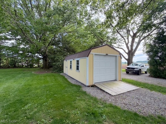 6092 East Avenue Extension SE Gnadenhutten OH 44629