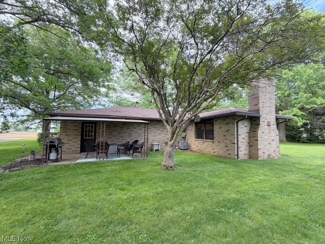 6092 East Avenue Extension SE Gnadenhutten OH 44629