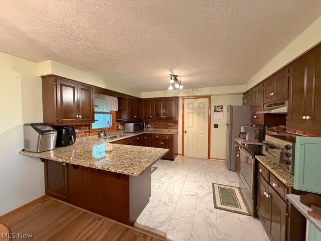 6092 East Avenue Extension SE Gnadenhutten OH 44629