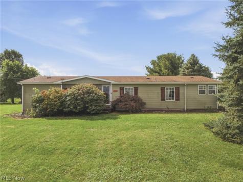 3839 E Sterling Road Creston OH 44217