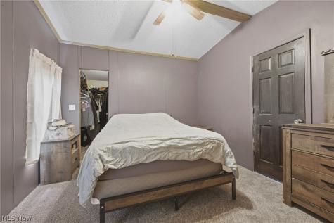 3839 E Sterling Road Creston OH 44217