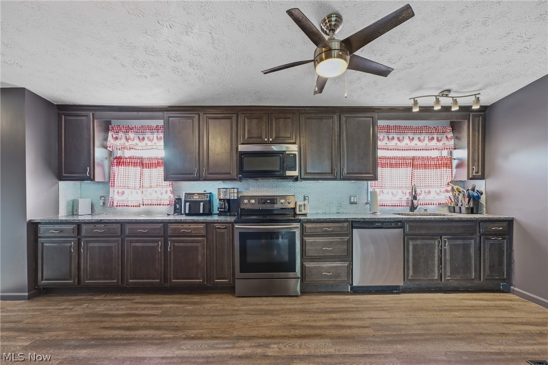 3839 E Sterling Road Creston OH 44217