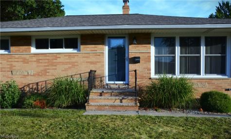 12085 Stormes Drive Parma OH 44022