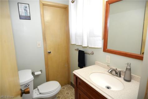 12085 Stormes Drive Parma OH 44022