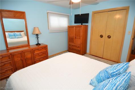 12085 Stormes Drive Parma OH 44022