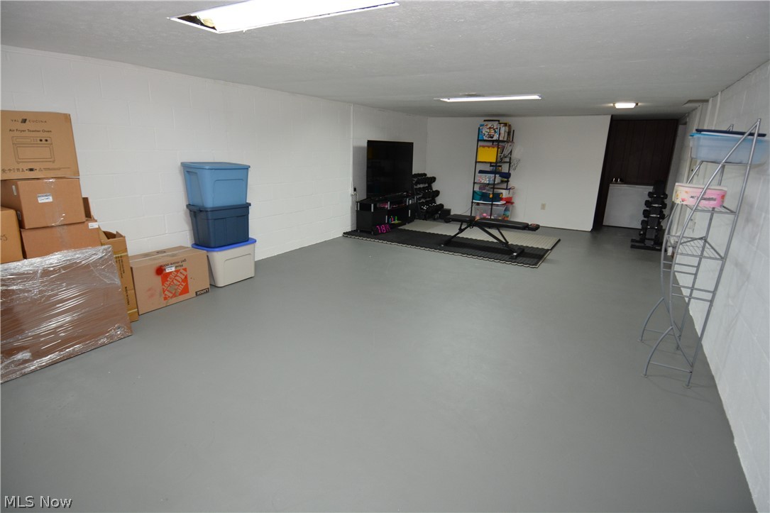 12085 Stormes Drive Parma OH 44022