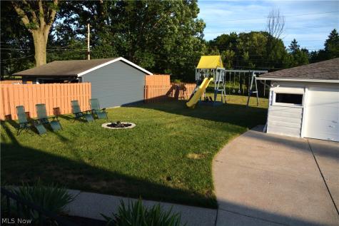 12085 Stormes Drive Parma OH 44022