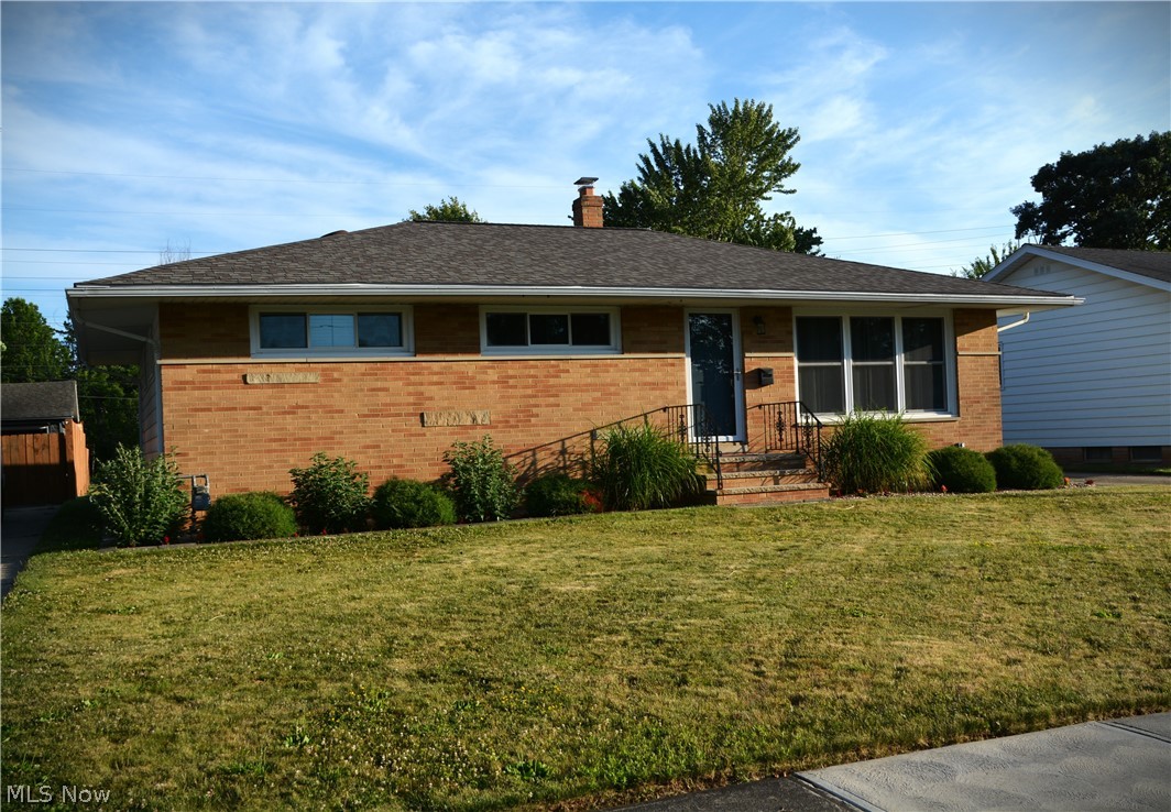 12085 Stormes Drive Parma OH 44022
