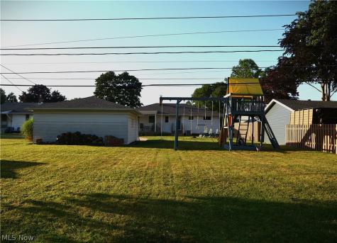 12085 Stormes Drive Parma OH 44022
