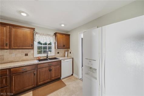 123 Marvella Drive NE Canton OH 44714
