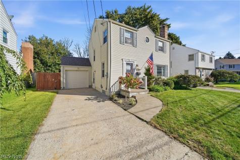 123 Marvella Drive NE Canton OH 44714