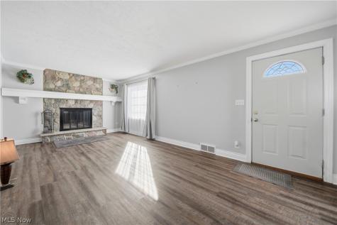 123 Marvella Drive NE Canton OH 44714