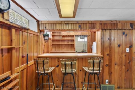 23660 Colbourne Road Euclid OH 44123