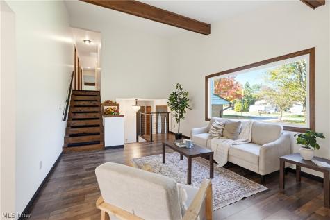 1403 E Easton Road Creston OH 44217