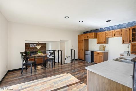 1403 E Easton Road Creston OH 44217
