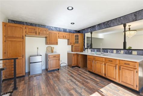 1403 E Easton Road Creston OH 44217
