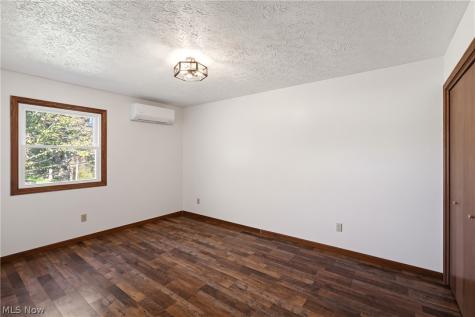 1403 E Easton Road Creston OH 44217