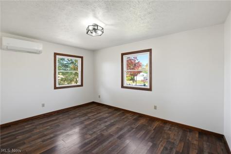 1403 E Easton Road Creston OH 44217