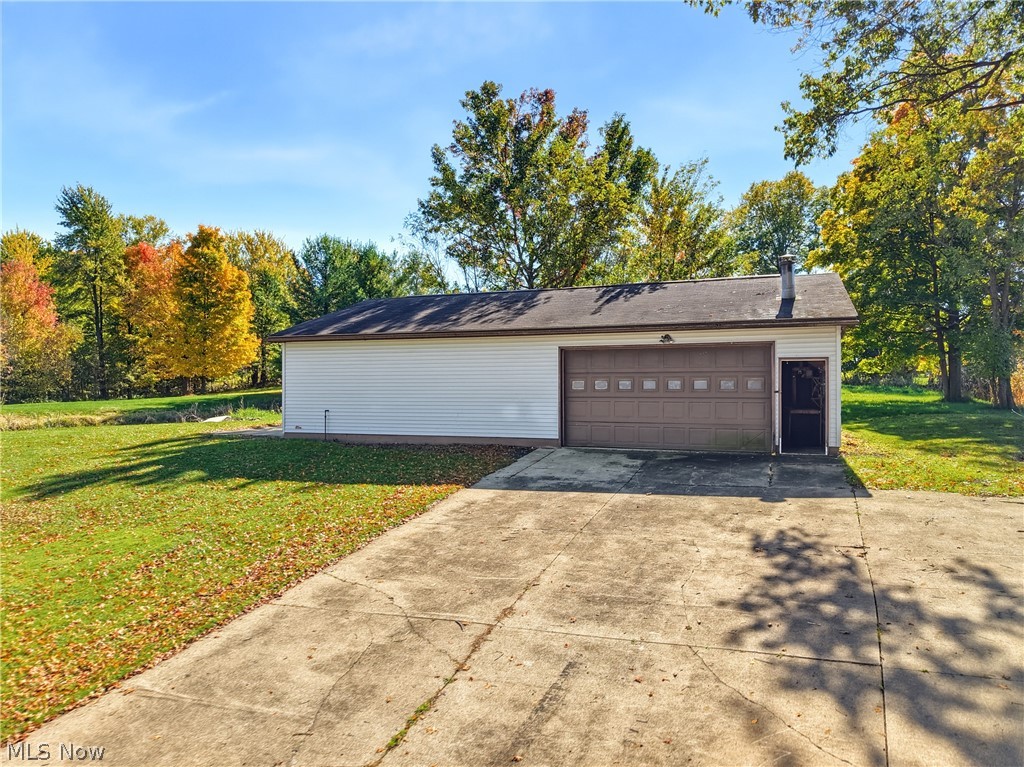 1403 E Easton Road Creston OH 44217