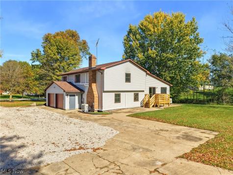 1403 E Easton Road Creston OH 44217