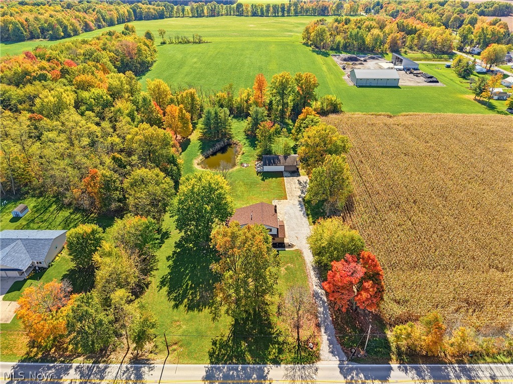 1403 E Easton Road Creston OH 44217
