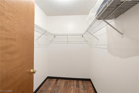 1403 E Easton Road Creston OH 44217