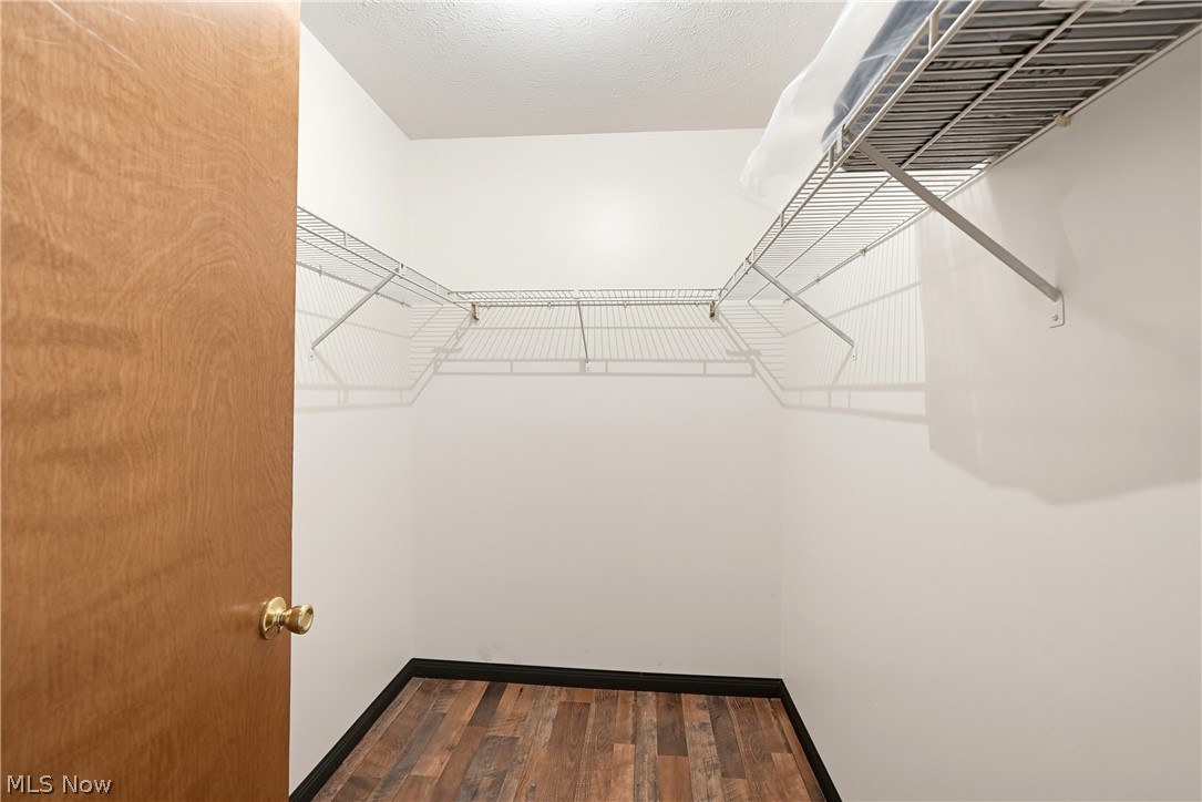 1403 E Easton Road Creston OH 44217