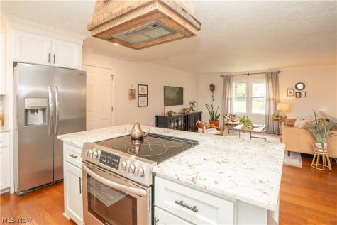 845 9th Street NE North Canton OH 44720