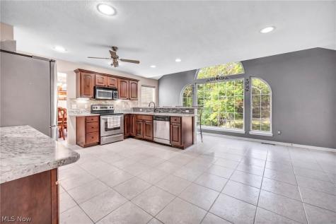 7278 Kentucky Drive Bedford OH 44146