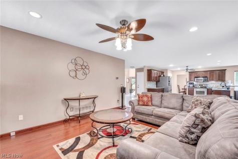 7278 Kentucky Drive Bedford OH 44146