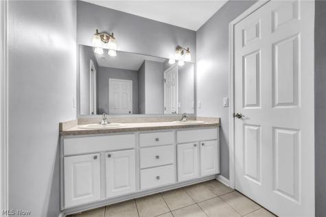 7278 Kentucky Drive Bedford OH 44146