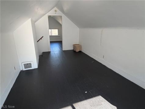 955 Amelia Avenue Akron OH 44302
