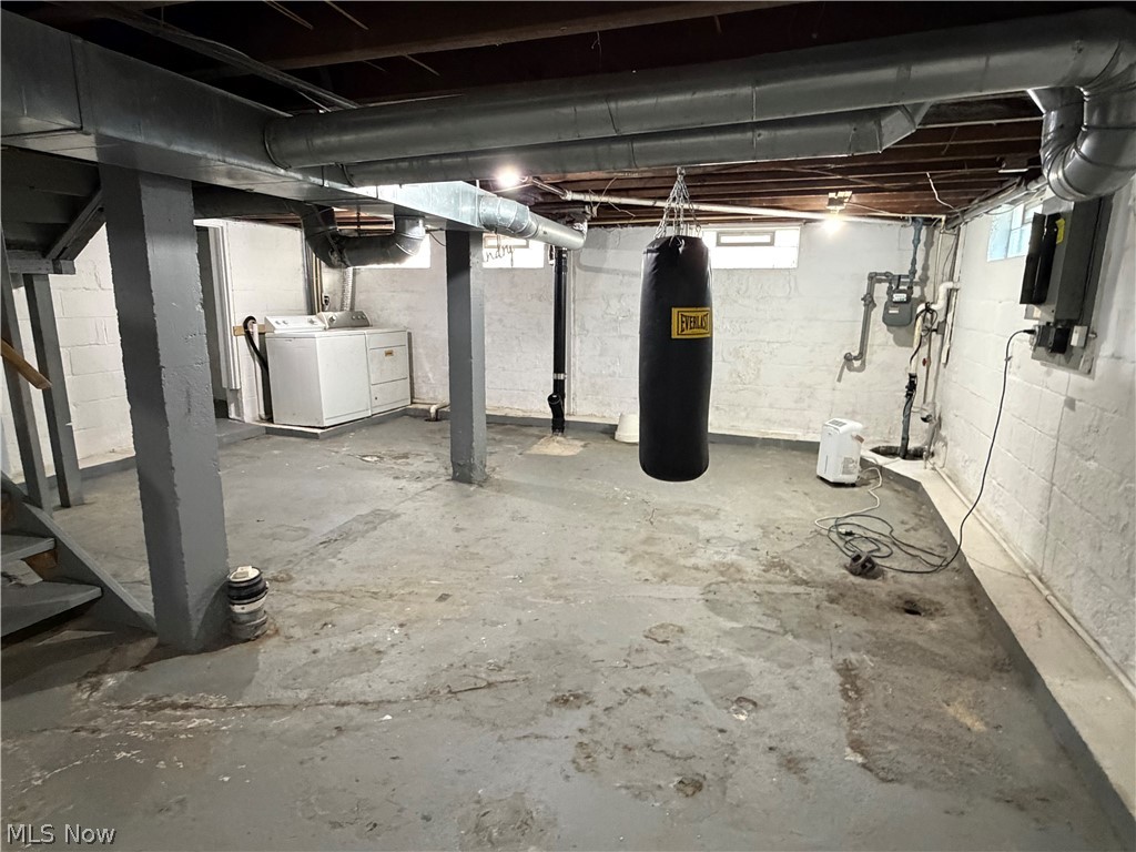 955 Amelia Avenue Akron OH 44302