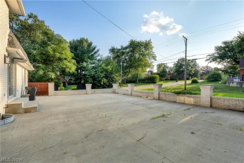 3503 Market Avenue N Canton OH 44714
