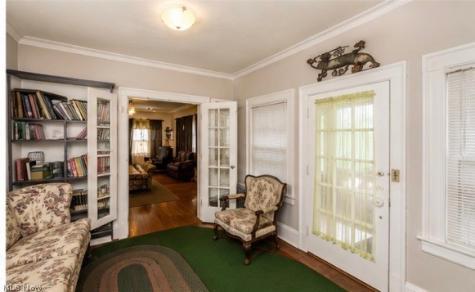 1737 Cumberland Road Cleveland Heights OH 44118