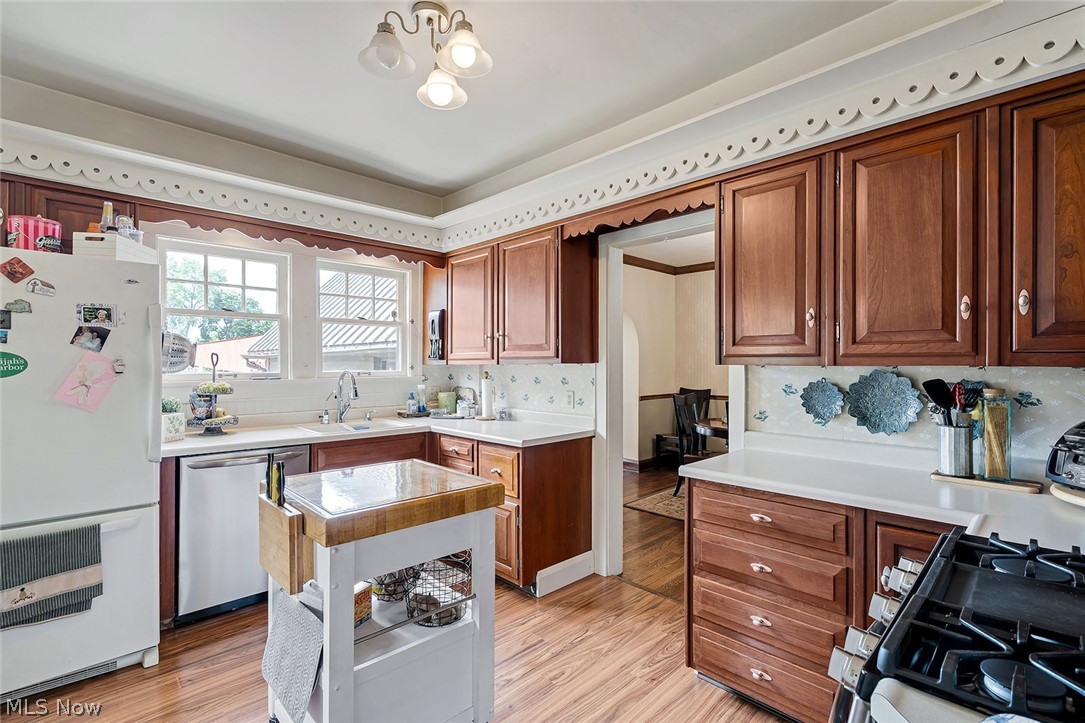 19 Overlook Boulevard Struthers OH 44471