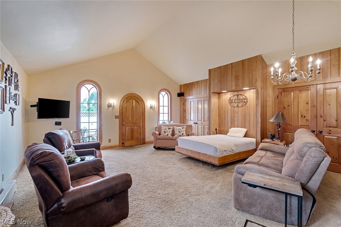 19 Overlook Boulevard Struthers OH 44471