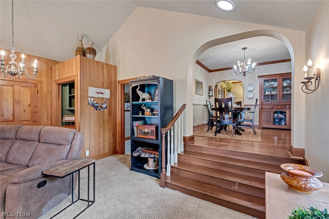 19 Overlook Boulevard Struthers OH 44471