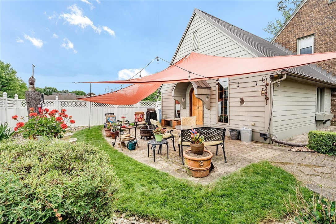 19 Overlook Boulevard Struthers OH 44471