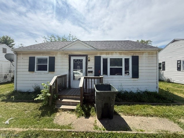 2405 Harmont Avenue NE Canton OH 44705