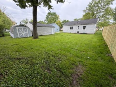 5651 Porter Road North Olmsted OH 44070