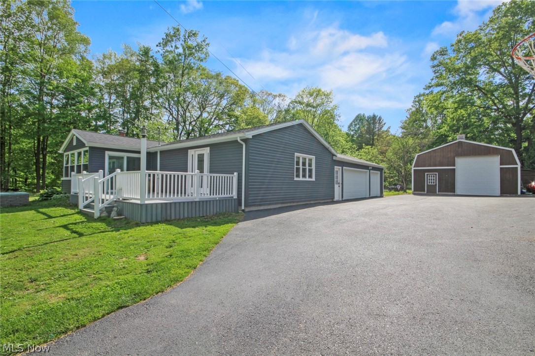 12640 New Buffalo Road North Lima OH 44452
