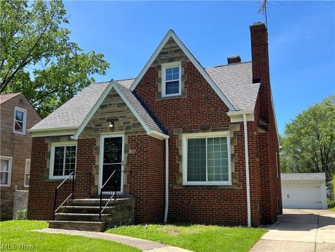 390 E 210th Street Euclid OH 44123