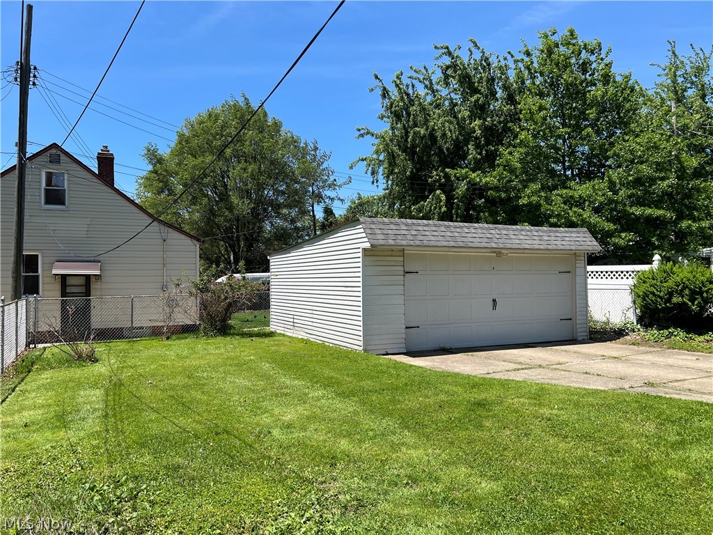 390 E 210th Street Euclid OH 44123