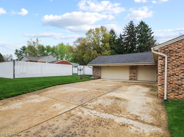 211 Hamilton Boulevard Struthers OH 44471