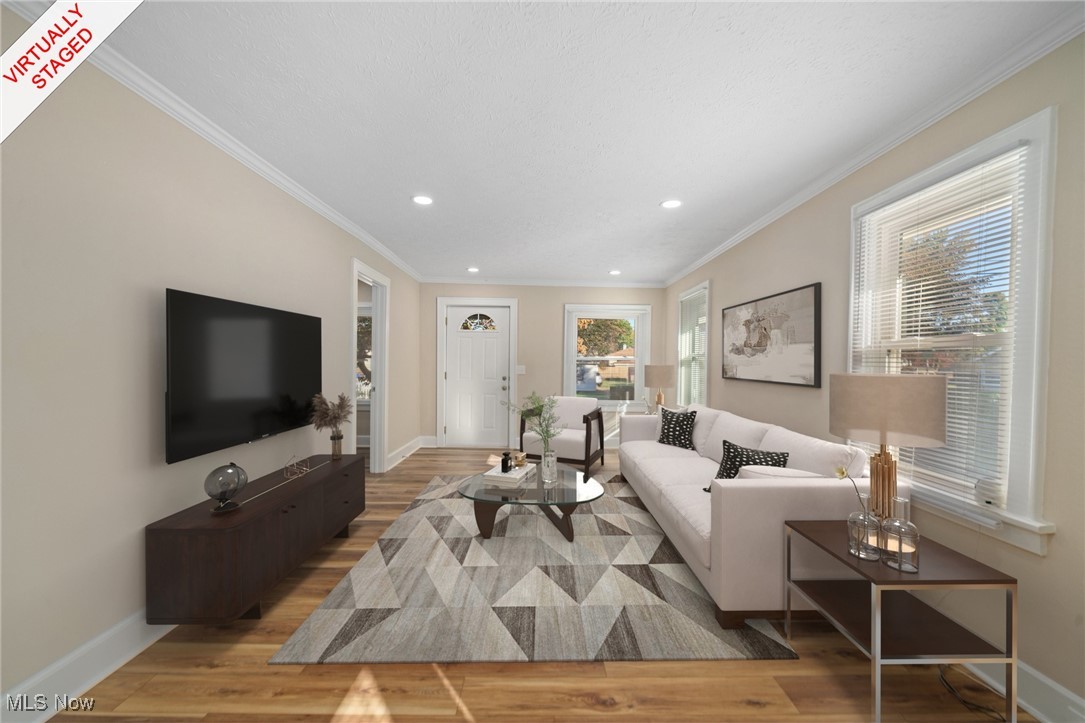 544 Dennison Avenue Akron OH 44312